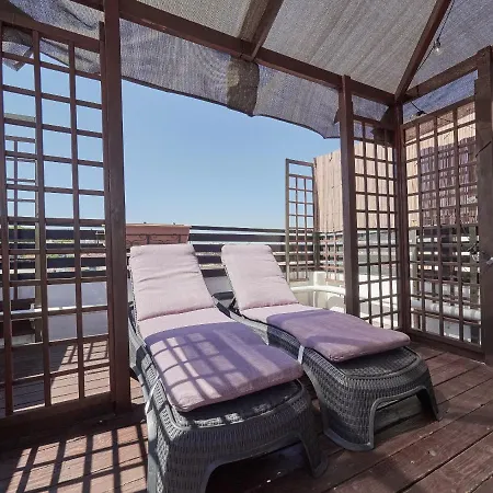 Unique Cozy Scenic Penthouse Apartmán
